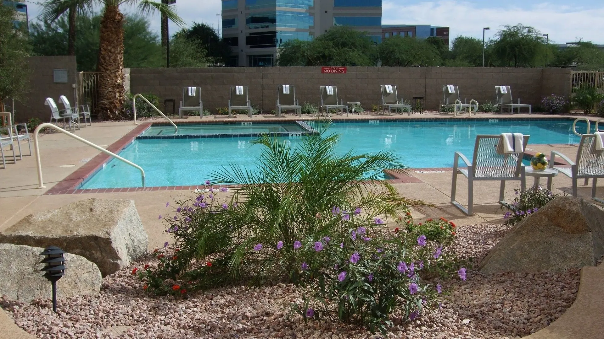 Radisson Hotel Phoenix Airport